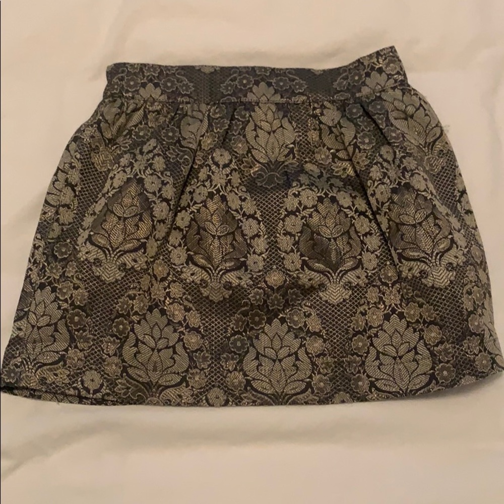 Adorable Peek Skirt Pewter/Gold 😍